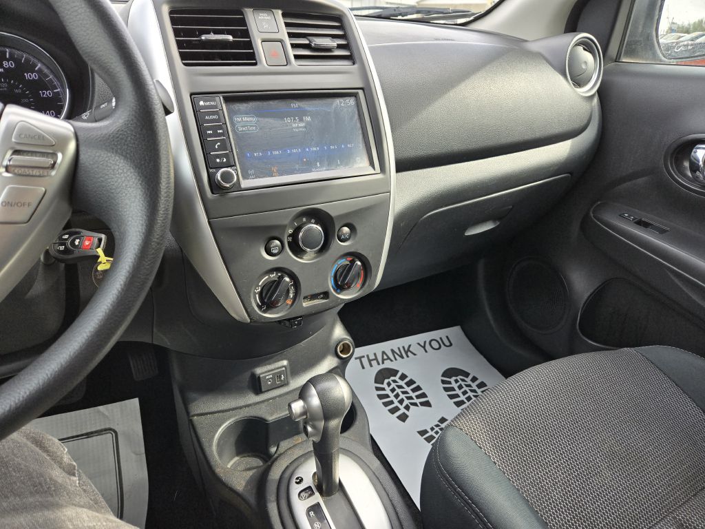 Photo 16 of this NISSAN VERSA