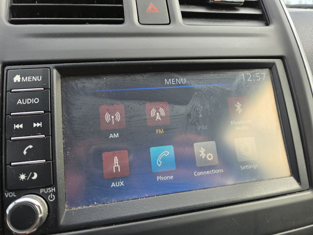 Photo 23 of this NISSAN VERSA