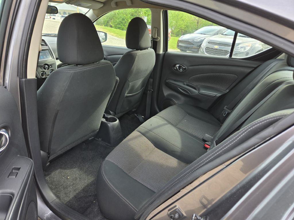 Photo 24 of this NISSAN VERSA