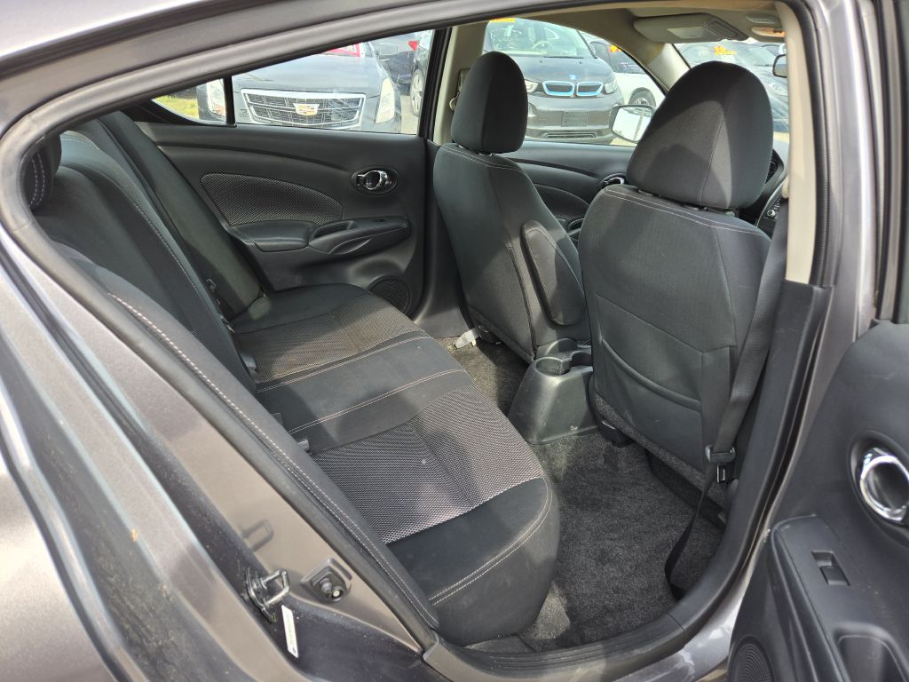 Photo 25 of this NISSAN VERSA