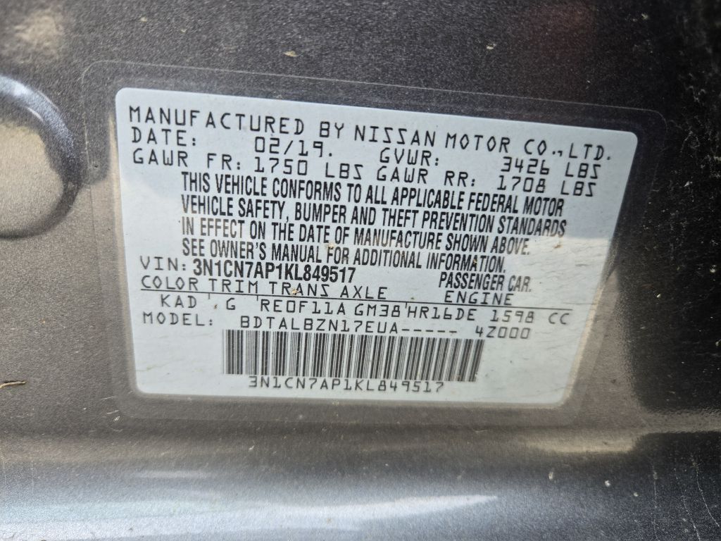 Photo 28 of this NISSAN VERSA