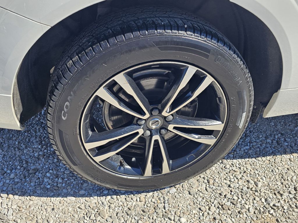 Photo 9 of this VOLVO XC60
