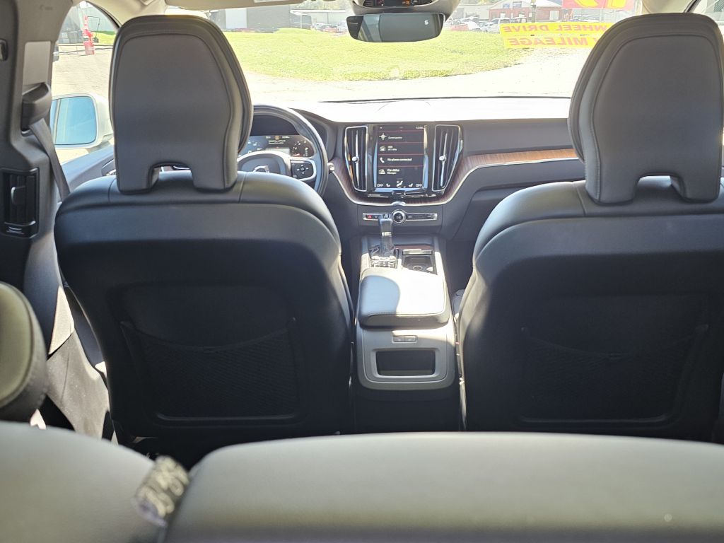 Photo 16 of this VOLVO XC60