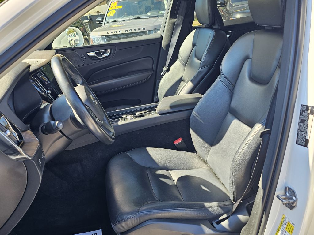 Photo 21 of this VOLVO XC60