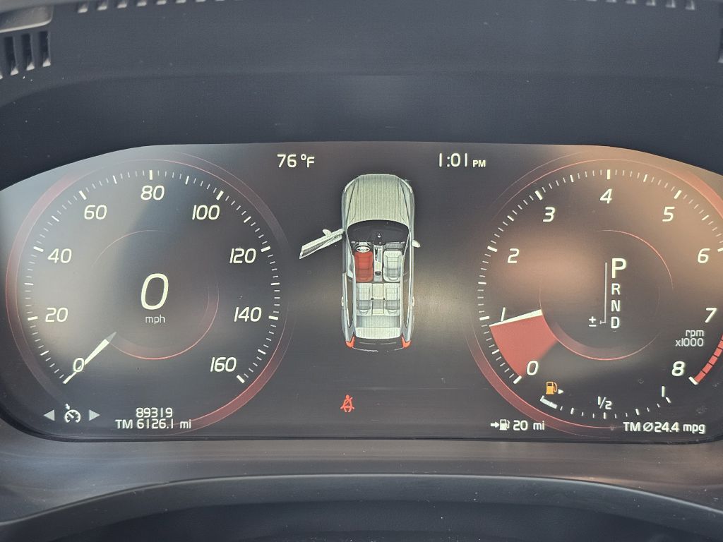 Photo 30 of this VOLVO XC60