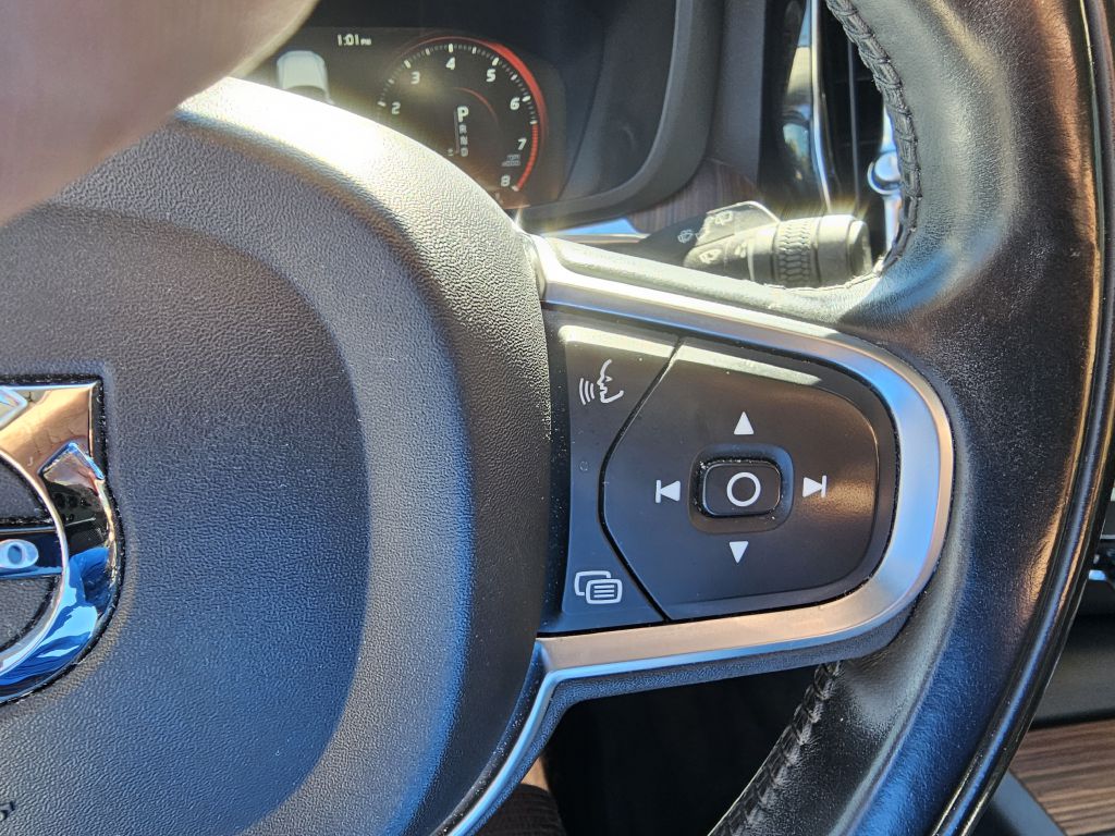 Photo 34 of this VOLVO XC60