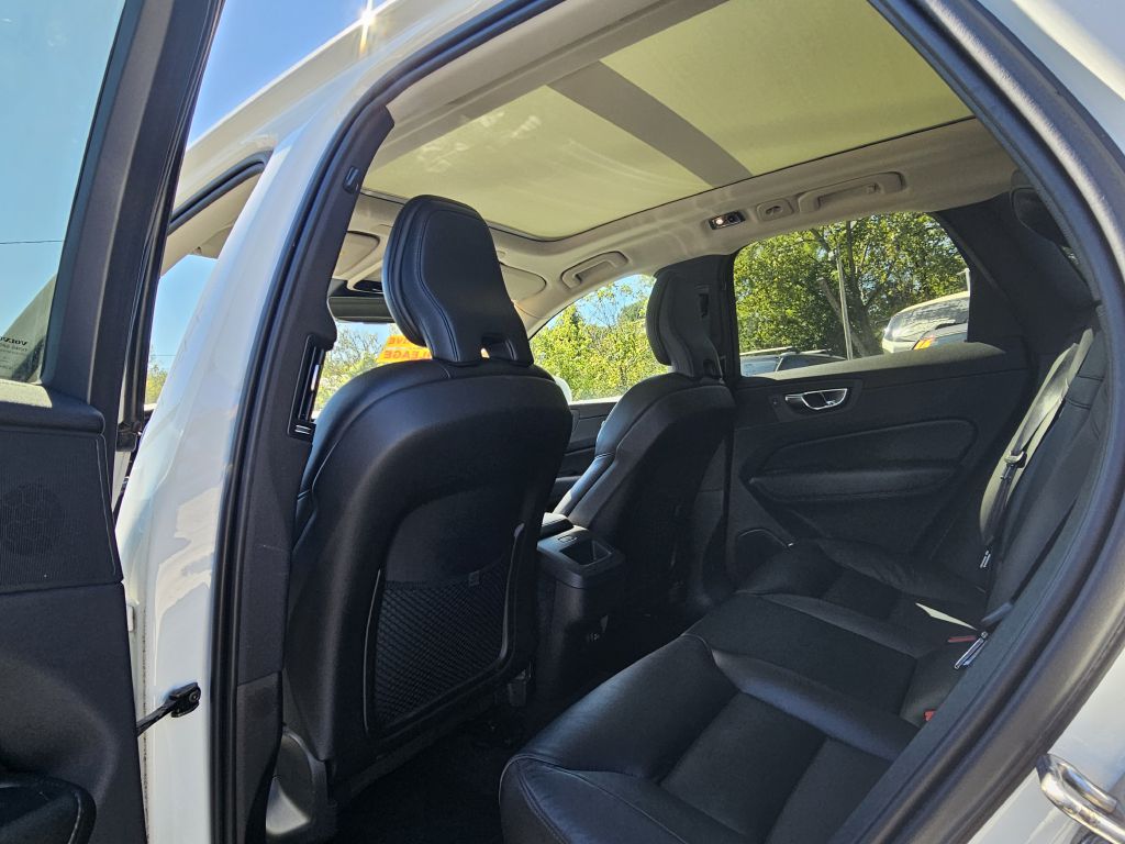 Photo 40 of this VOLVO XC60