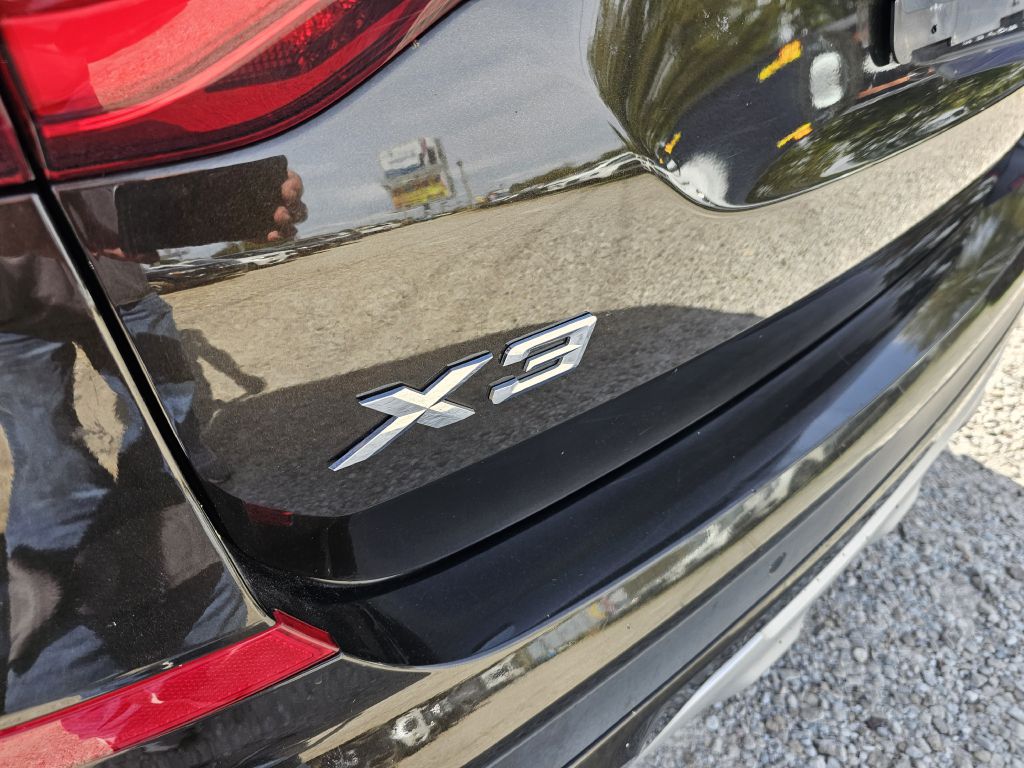 Photo 13 of this BMW X3