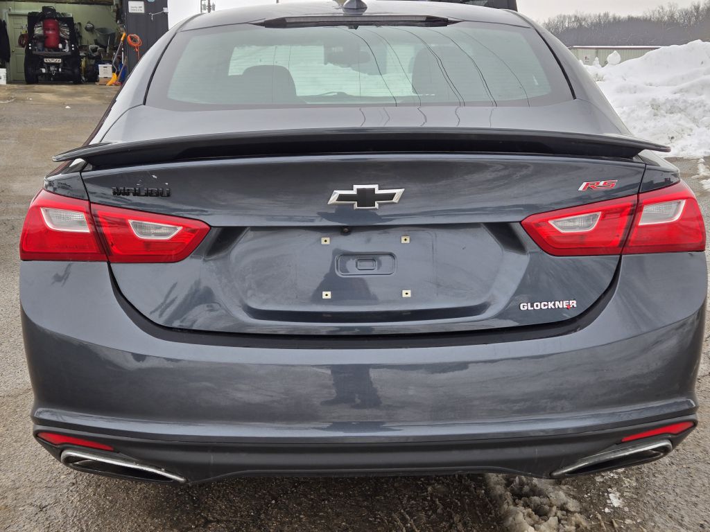 Photo 6 of this CHEVROLET MALIBU