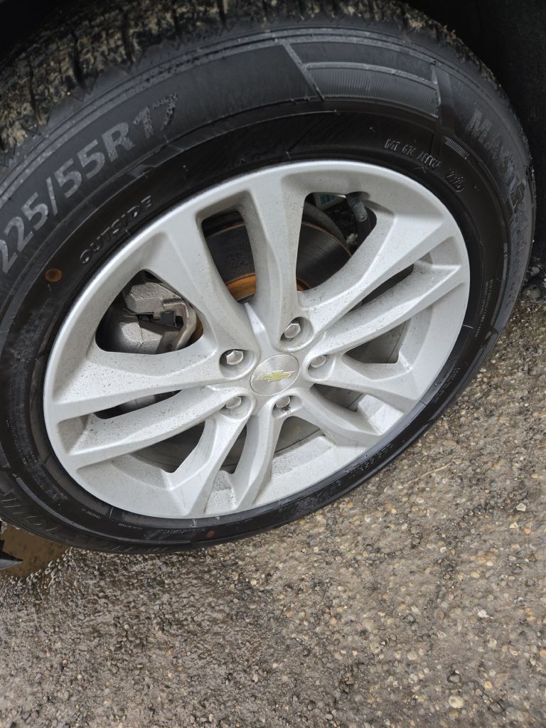 Photo 10 of this CHEVROLET MALIBU