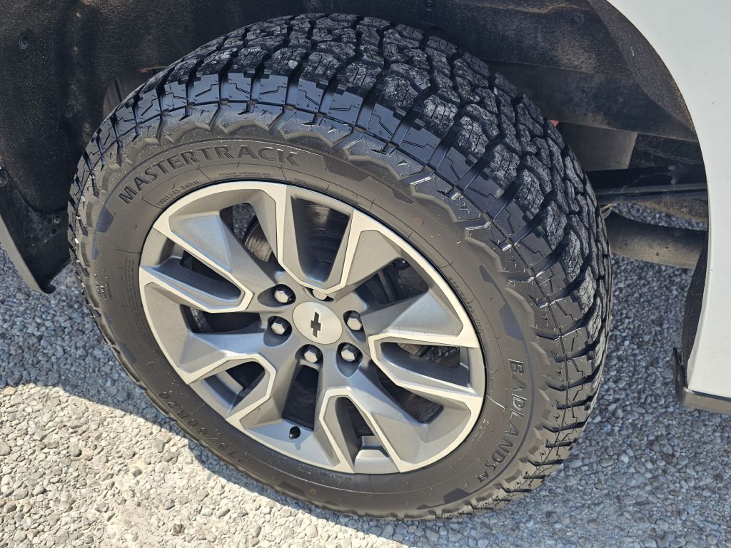 Photo 14 of this CHEVROLET SILVERADO 1500