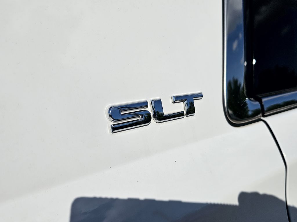 Photo 9 of this GMC YUKON