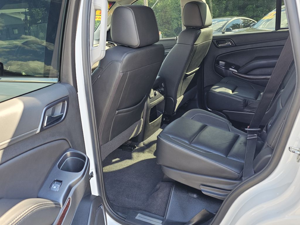 Photo 14 of this GMC YUKON