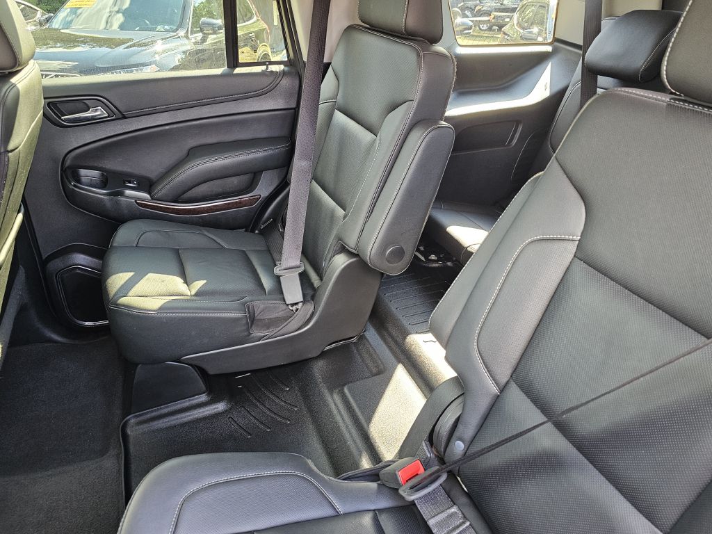 Photo 16 of this GMC YUKON