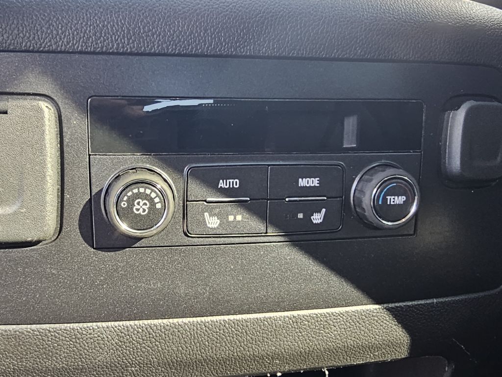 Photo 20 of this GMC YUKON