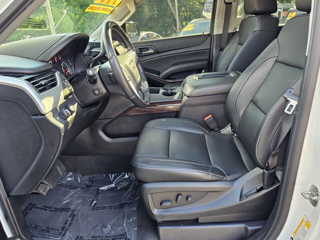 Photo 22 of this GMC YUKON