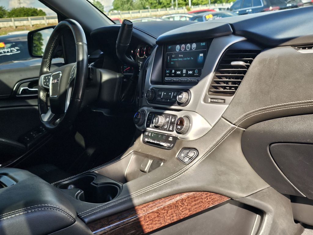 Photo 29 of this GMC YUKON