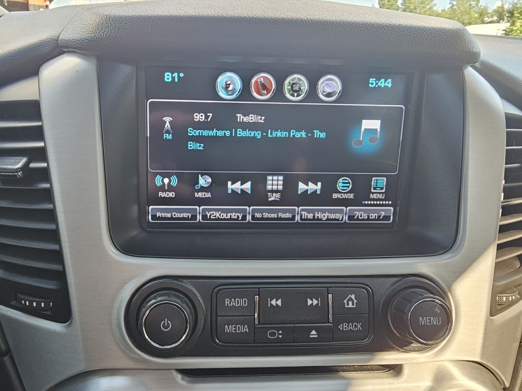Photo 40 of this GMC YUKON