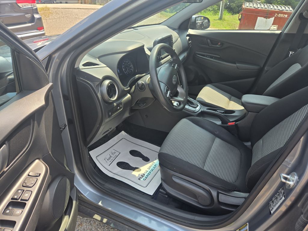 Photo 12 of this HYUNDAI KONA