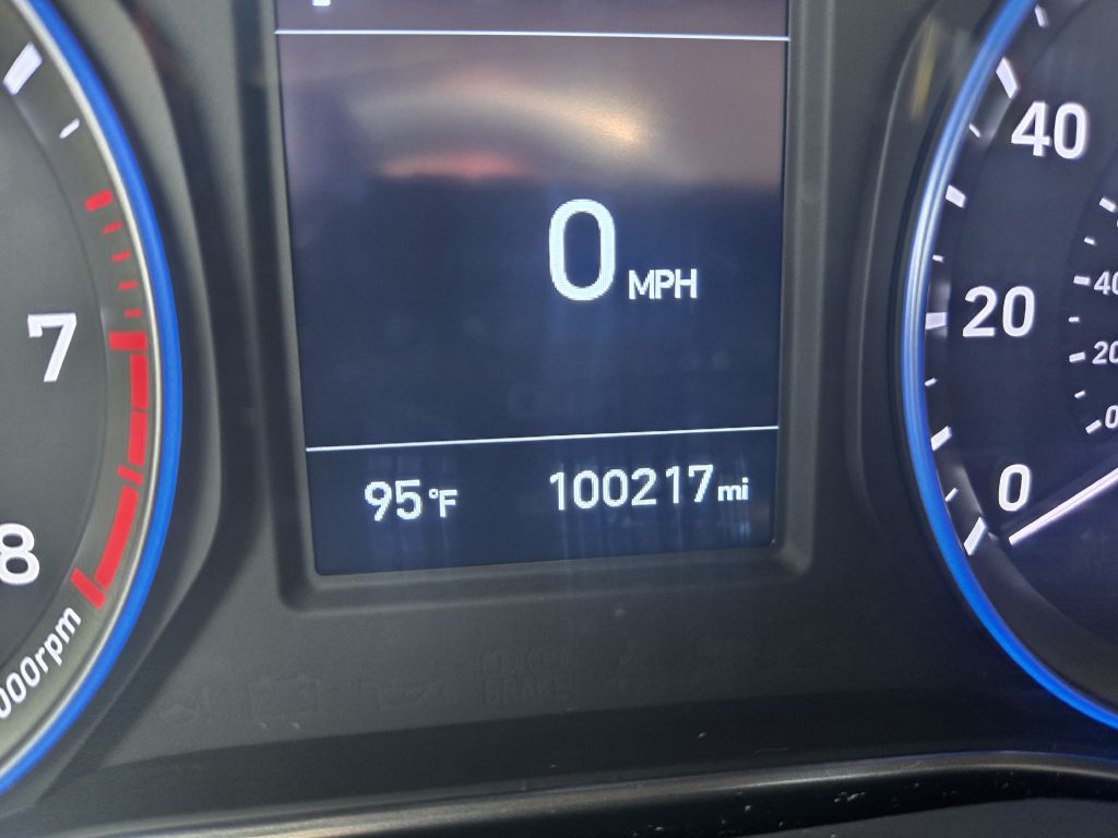 Photo 19 of this HYUNDAI KONA