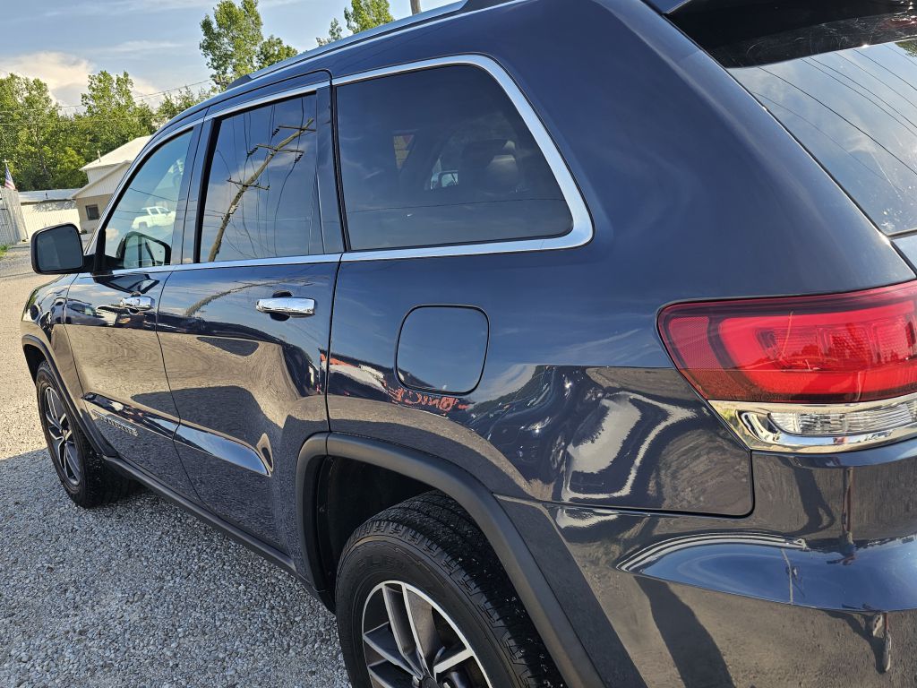 Photo 11 of this JEEP GRAND CHEROKEE