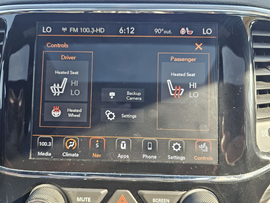 Photo 30 of this JEEP GRAND CHEROKEE
