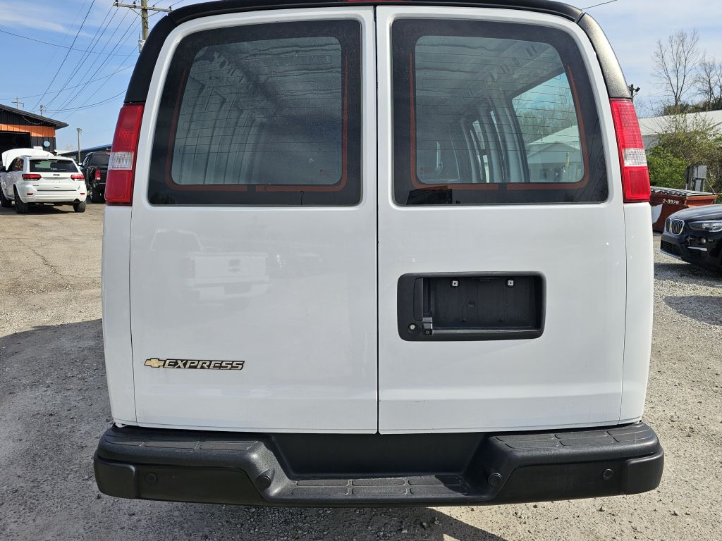 Photo 5 of this CHEVROLET EXPRESS