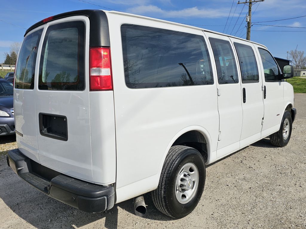 Photo 6 of this CHEVROLET EXPRESS