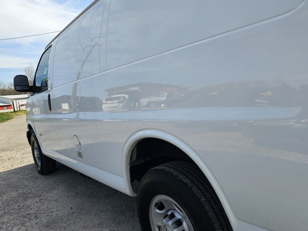 Photo 12 of this CHEVROLET EXPRESS