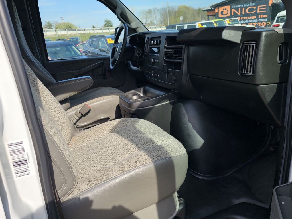 Photo 16 of this CHEVROLET EXPRESS