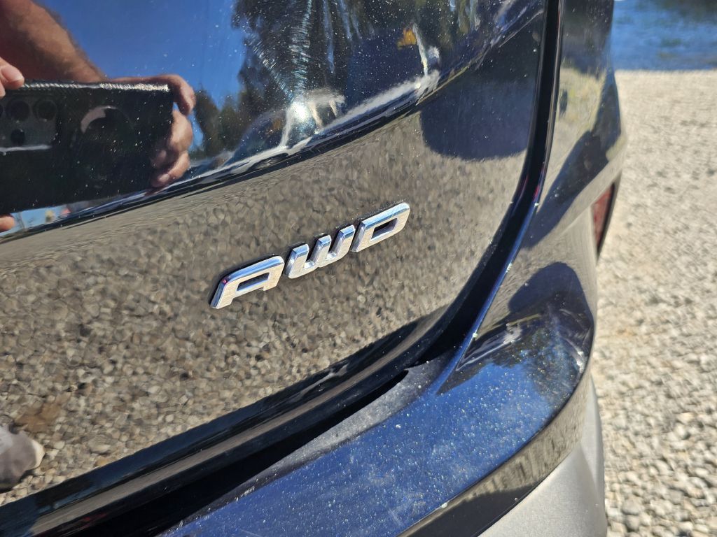 Photo 14 of this FORD EDGE