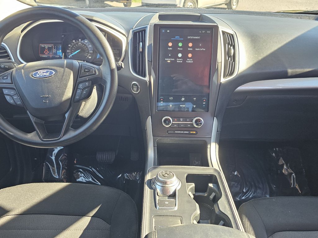 Photo 23 of this FORD EDGE