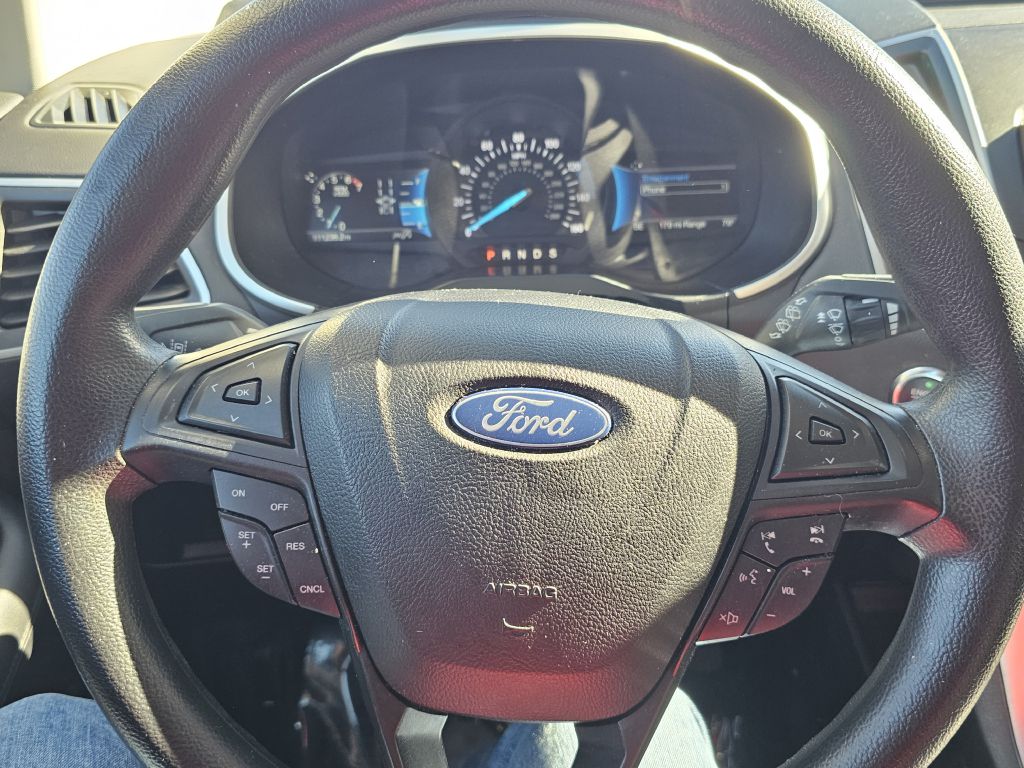 Photo 24 of this FORD EDGE