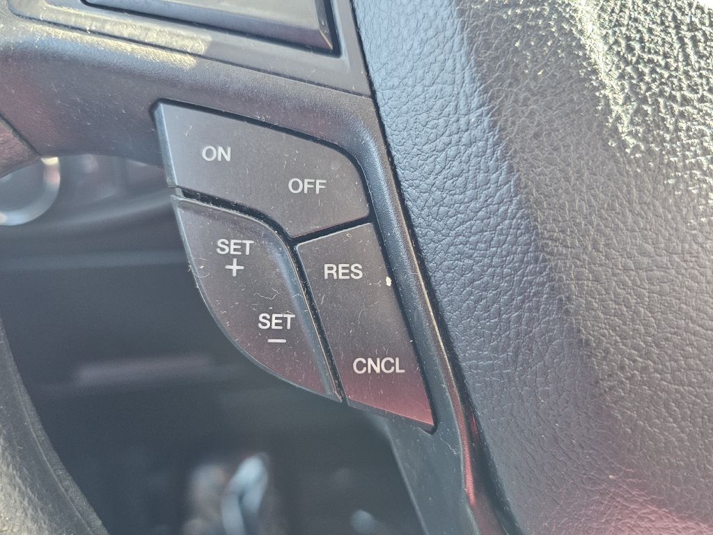 Photo 25 of this FORD EDGE