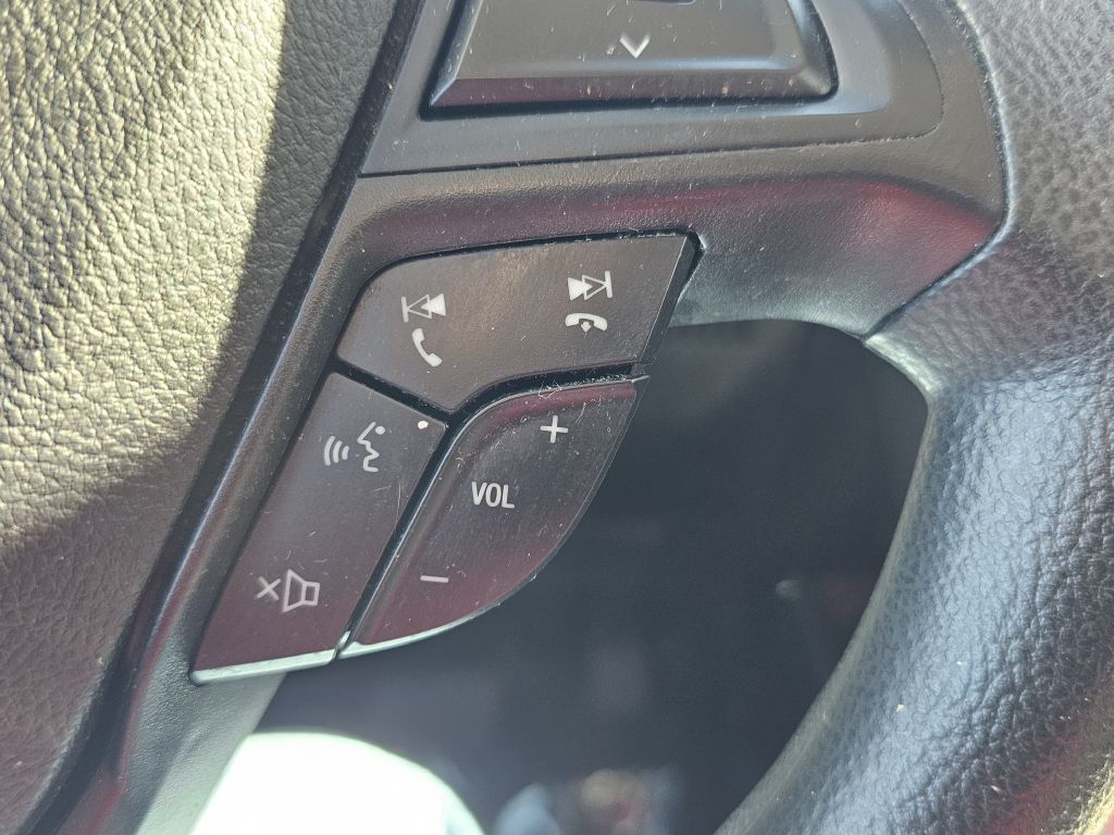 Photo 26 of this FORD EDGE