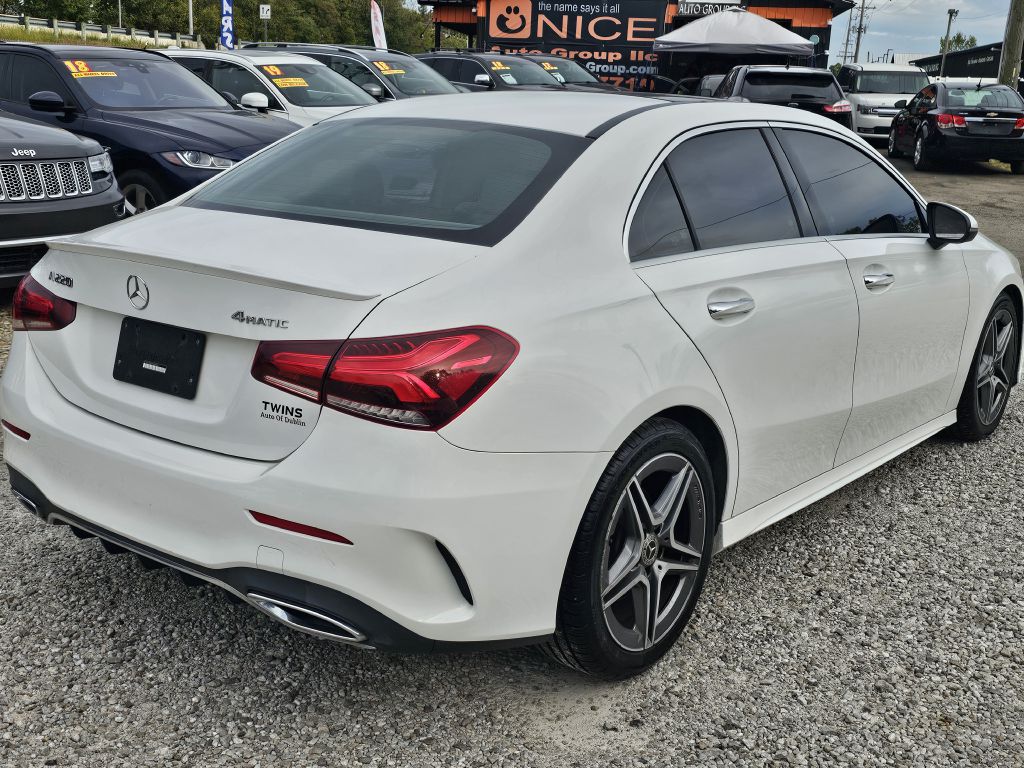 Photo 5 of this MERCEDES-BENZ A