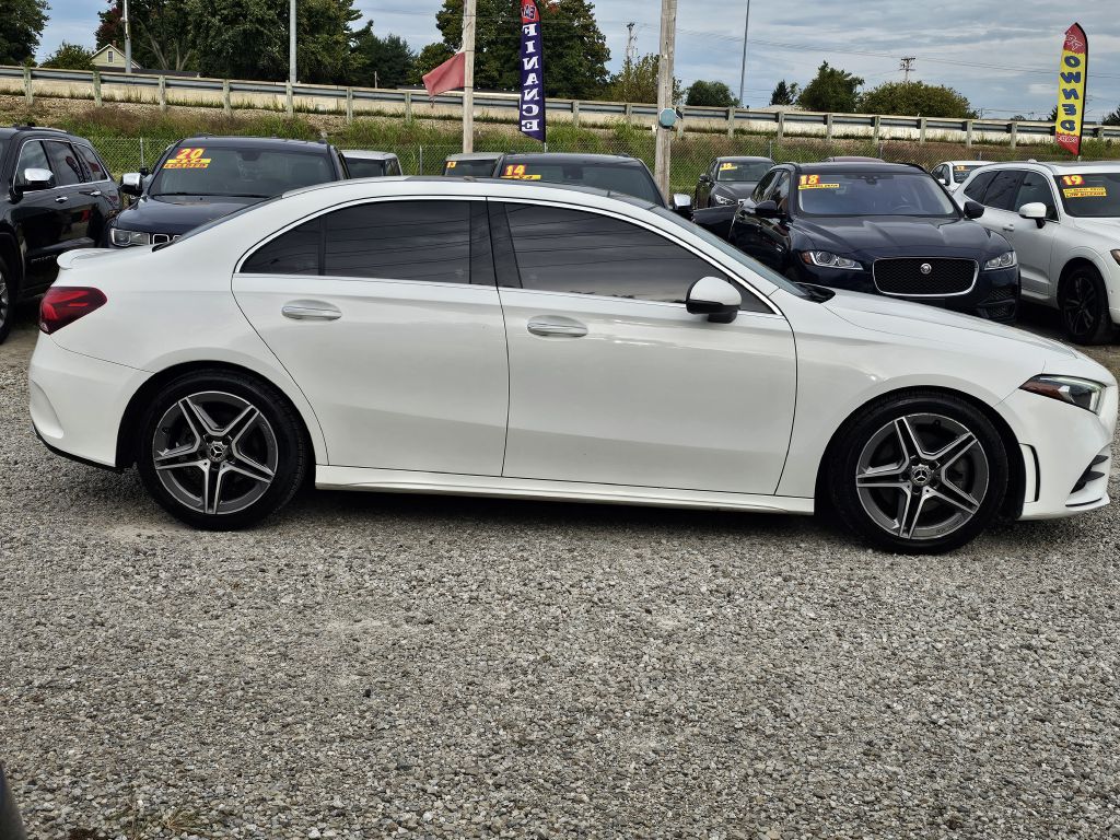 Photo 6 of this MERCEDES-BENZ A