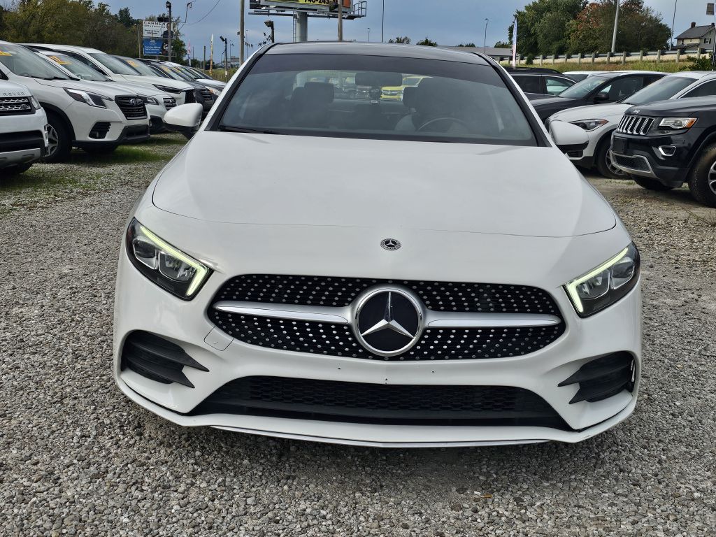 Photo 8 of this MERCEDES-BENZ A