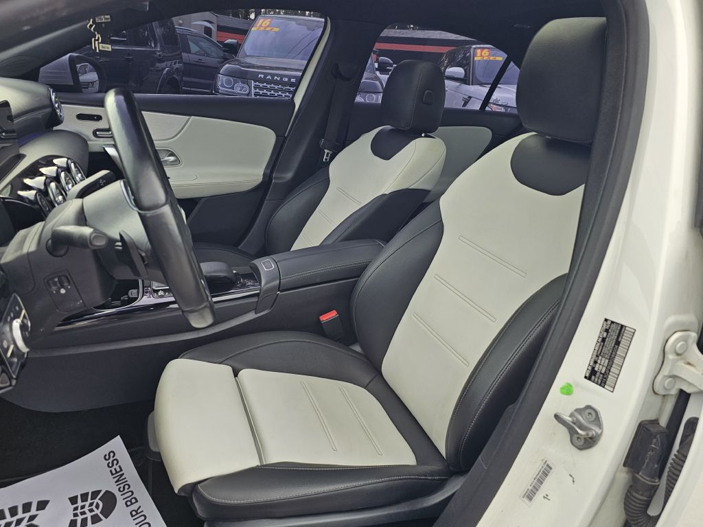Photo 18 of this MERCEDES-BENZ A
