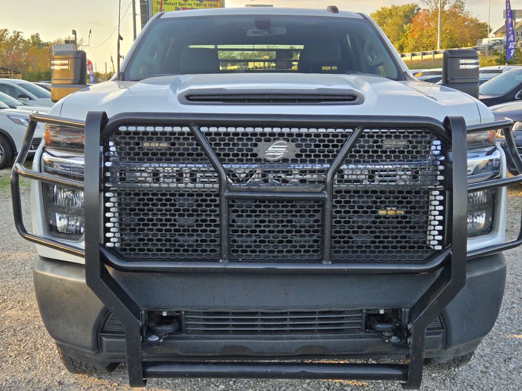 Photo 2 of this CHEVROLET SILVERADO 2500