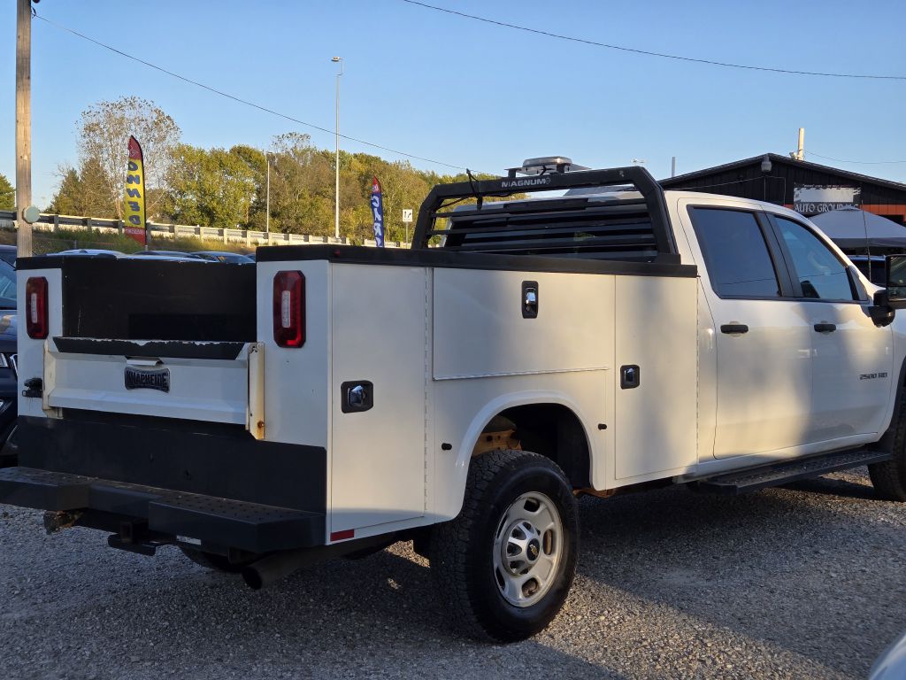 Photo 7 of this CHEVROLET SILVERADO 2500