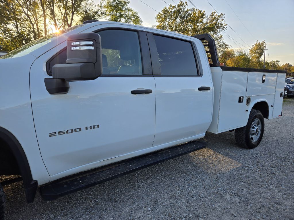 Photo 10 of this CHEVROLET SILVERADO 2500