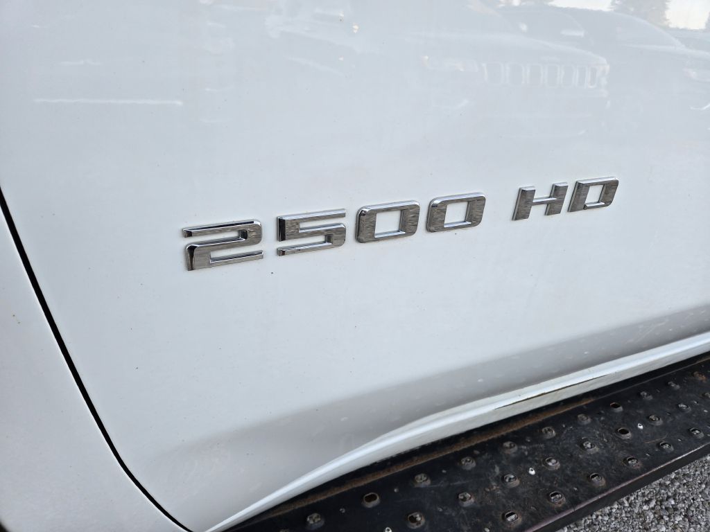 Photo 12 of this CHEVROLET SILVERADO 2500