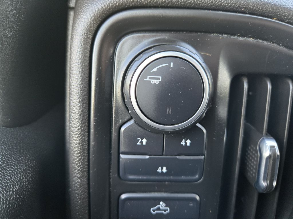 Photo 25 of this CHEVROLET SILVERADO 2500