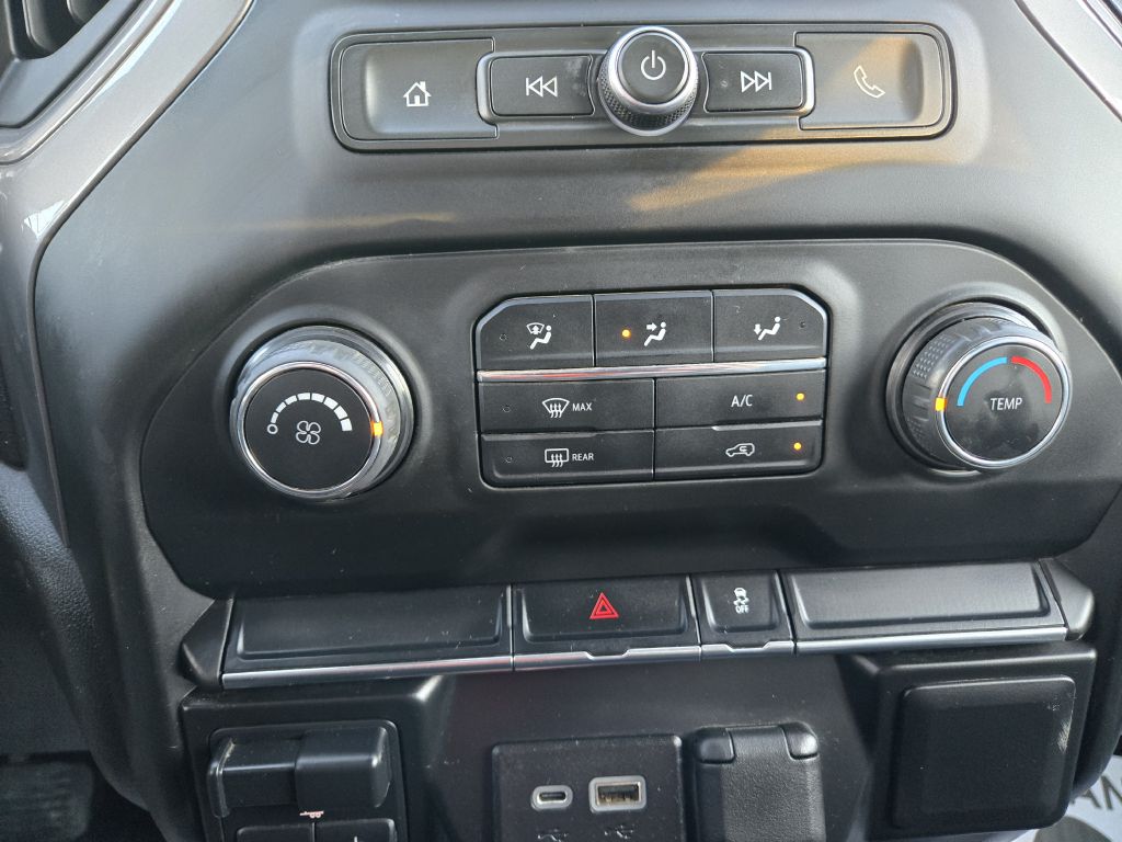 Photo 27 of this CHEVROLET SILVERADO 2500