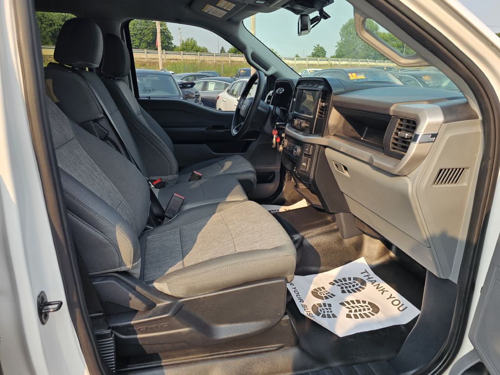 Photo 20 of this FORD F150