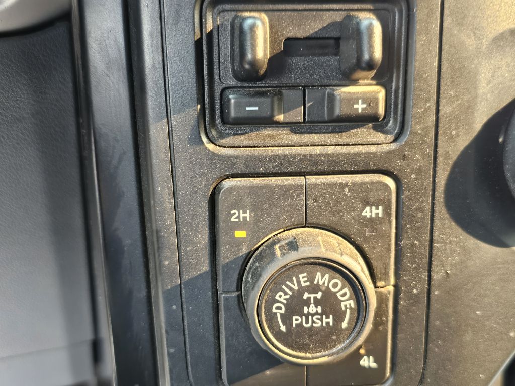 Photo 31 of this FORD F150