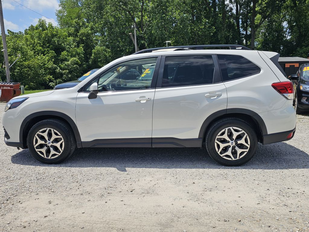 Photo 2 of this SUBARU FORESTER