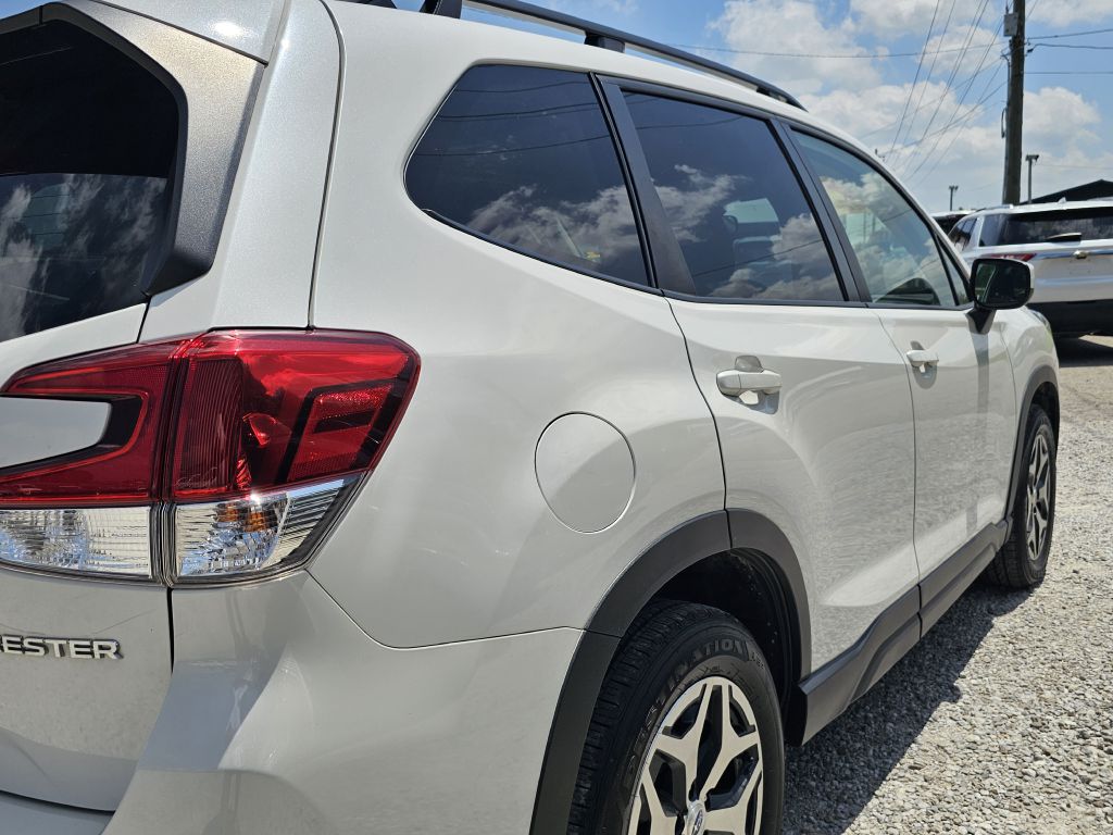Photo 10 of this SUBARU FORESTER