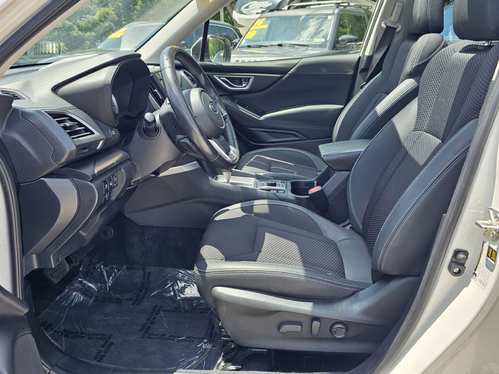 Photo 13 of this SUBARU FORESTER